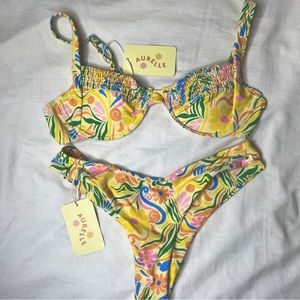 【Brand New】Bikini top & bottom AURELLE